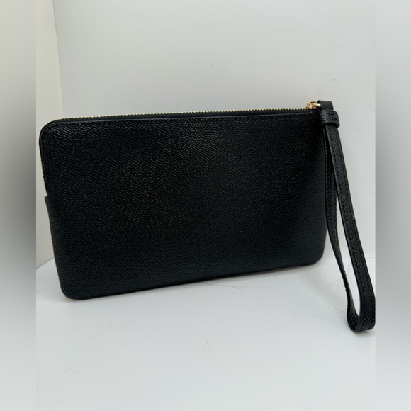 Coach Large Corner Zip Black Gold Hardware Leather Wristlet NWT - Picture 2 of 7